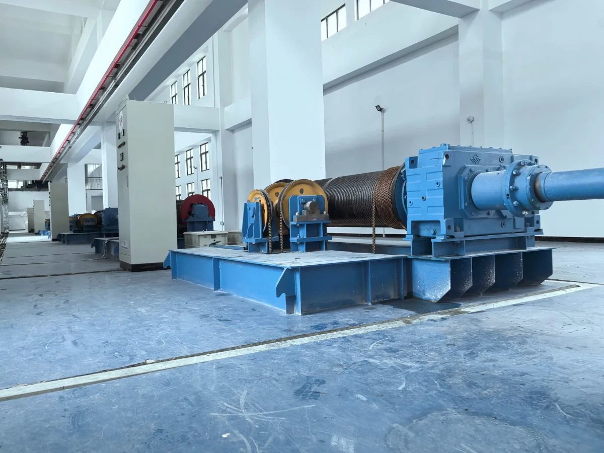 Gate hoisting equipment